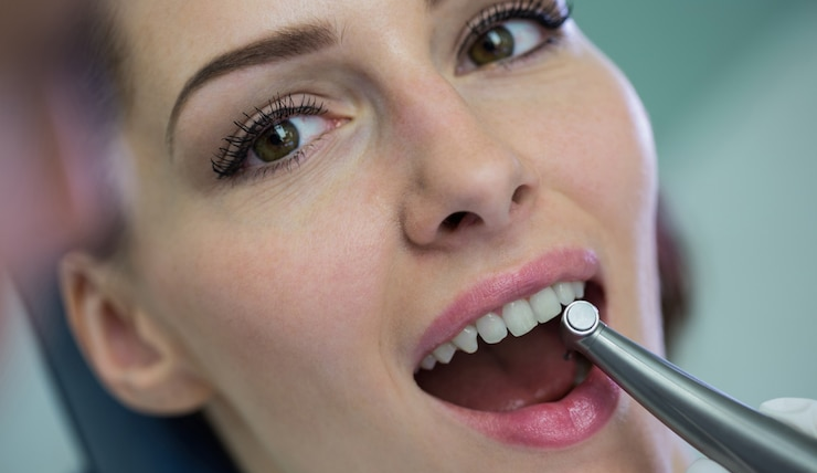 How to Stop Gum Bleeding Immediately: A Comprehensive Guide 
