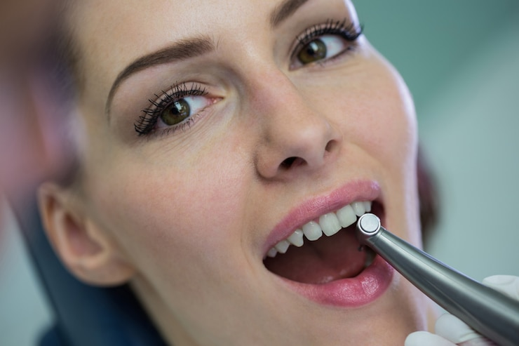 How to Stop Gum Bleeding Immediately: A Comprehensive Guide 